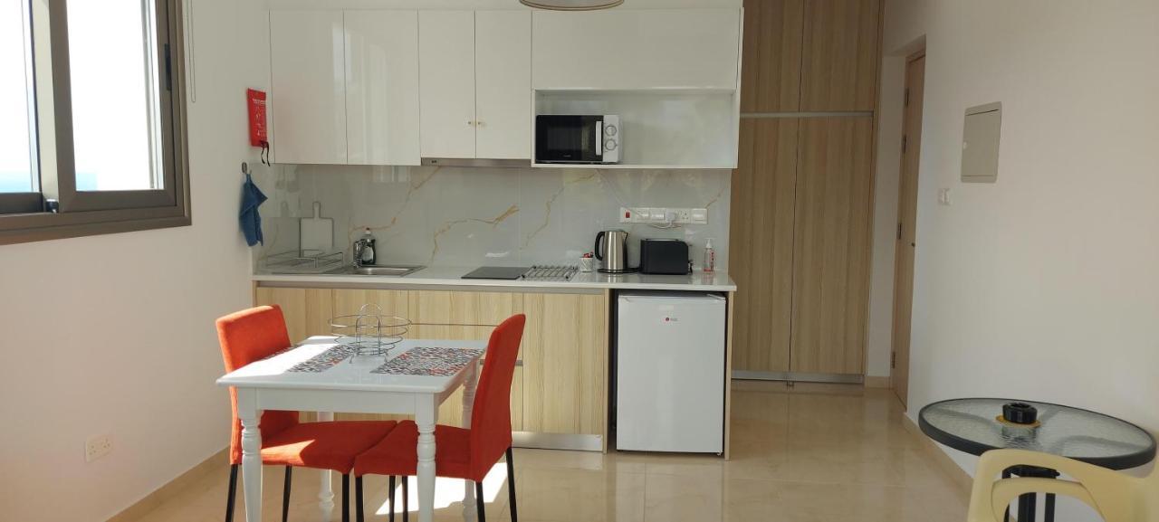 Harmony Seaview Apartments Paphos Exterior photo