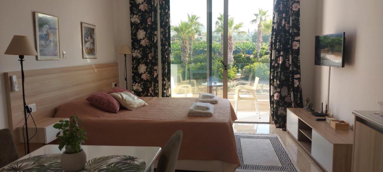 Harmony Seaview Apartments Paphos Exterior photo
