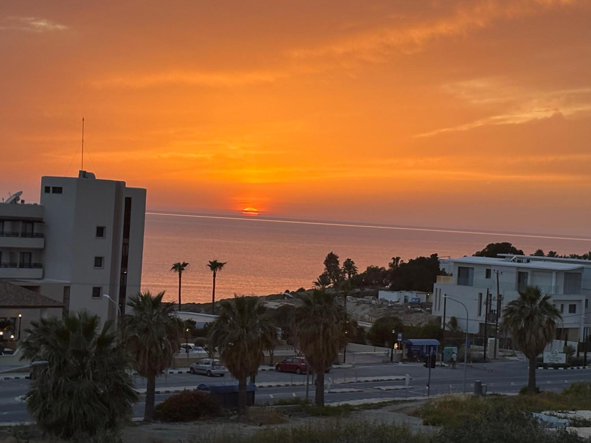 Harmony Seaview Apartments Paphos Exterior photo